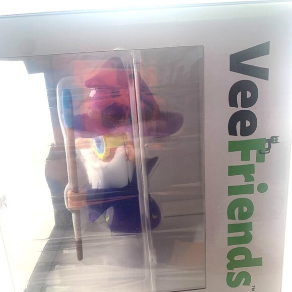VeeFriends Willful Wizard Collectible Figure In Box - Picture 2 of 5